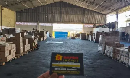 Barracão / Galpão / Depósito com 5 salas à venda na Rua Embau, 333, Pavuna, Rio de Janeiro por R$ 2.400.000