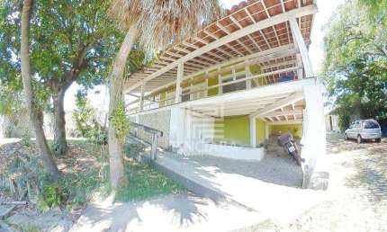 Casa com 6 quartos, 450 m² por R$ 950.000 - Badu - Niterói/RJ