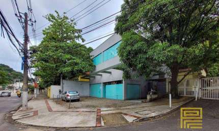Loja de 140m² para alugar por R$7.000 + taxas - São Francisco - Niterói/RJ