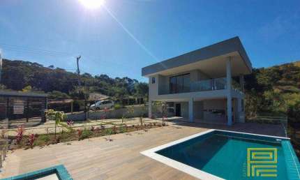 Casa com 3 quartos, 256 m² - venda por R$ 1.400.000 ou aluguel por R$ 6.720/mês - Alberto Torres - Areal/RJ