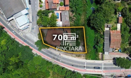 Casa comercial em terreno de 717 m², localizado na Rua Abreu Sodré  - Maricá/RJ - À venda por R$ 750.000