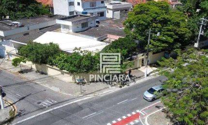 Casa Comercial de 484 m² em terreno de 774 m² no Canal de São Francisco - Compre por R$ 2.100.000 ou alugue por R$ 20.000/mês + taxas