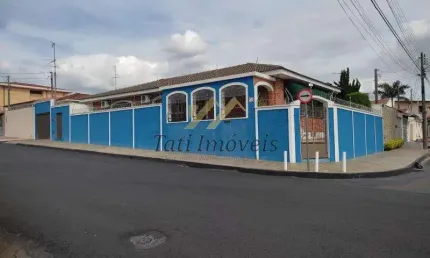 Casa com 3 quartos à venda na Rua Benjamin Constant, Vila Boa Vista, São Carlos