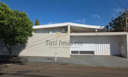 Casa com 3 quartos à venda na Rua Doutor Orlando Damiano, Jardim Macarengo, São Carlos