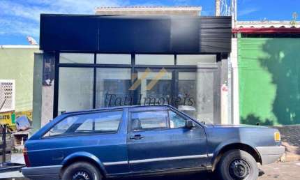Casa comercial para alugar na Rua Nove de Julho, Centro, São Carlos