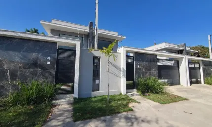 Casa com 3 quartos à venda na Serramar, Rio das Ostras 