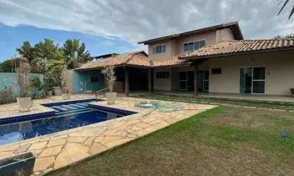 Casa de condomínio para venda possui 280 metros quadrados com 4 quartos