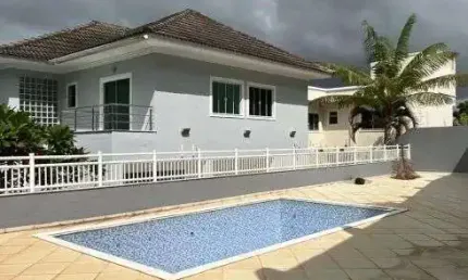 Casa de condomínio para venda possui 290 metros quadrados com 4 quartos em Lagoa - Macaé - RJ