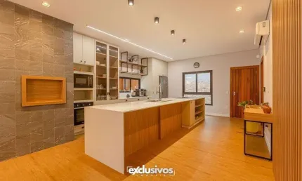 Casa com 4 quartos à venda na Rua Visconde de Mauá, 1225, América, Joinville