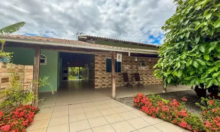 Casa a venda em São Francisco do Sul por R$420.000,00