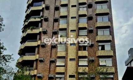 Luxo e Conforto no Coração de Joinville - 1 Suíte mais 2, 178m², Vista Privilegiada!