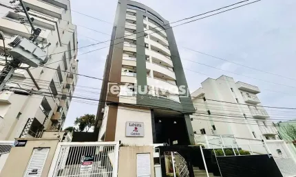 Apartamento Mobiliado c/ 2 qtos, com elevador no Bom Retiro por 379 mil