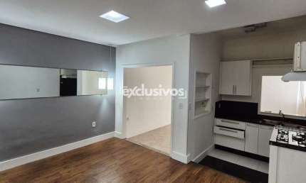 Sobrado averbado de 115m² e 3 dormitórios à venda no bairro Glória em Joinville/SC