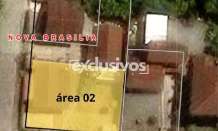 Terreno plano de  esquina com 630m² na Rua Minas Gerais no bairro Nova Brasília em Joiinville/SC