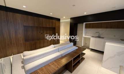 Apartamento todo planejado no Ritz Class 2 suítes no centro de Joinville por 820 mil.