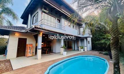 Casa Sobrado AVERBADO com piscina pronta pra morar no Santo Antônio em promoção!