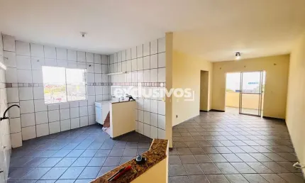 Apartamento com 2 quartos super espaçoso entre Adhemar Garcia e Fátima.