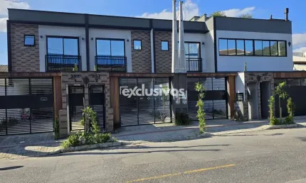 Sobrado geminado  a venda no bairro saguaçu em joinville por r$615.000,00