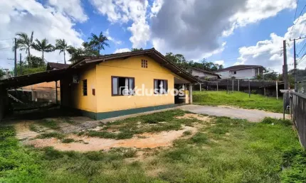 Terreno plano de 1.056m² na Rua Minas Gerais no bairro Nova Brasília em Joiinville/SC