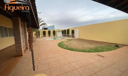 Casa com 3 dormitórios à venda, 310 m² por R$ 750.000,00 - Jockey Club - Barretos/SP