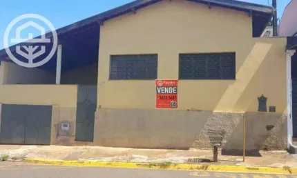 Casa com 5 dormitórios à venda, 213 m² por R$ 650.000,00 - Centro - Barretos/SP