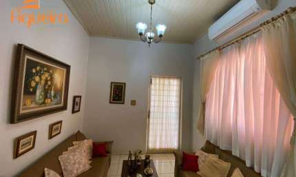 Casa com 3 dormitórios à venda, 339 m² por R$ 750.500,00 - Centro - Barretos/SP