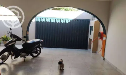 Casa com 3 dormitórios à venda, 163 m² por R$ 425.000 - América - Barretos/SP