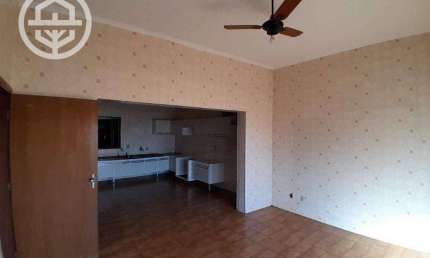 Casa com 3 dormitórios para alugar, 208 m² por R$ 5.330,00/mês - Centro - Barretos/SP