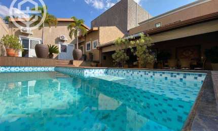 Casa com 3 dormitórios à venda, 440 m² por R$ 1.200.000,00 - Centro - Barretos/SP