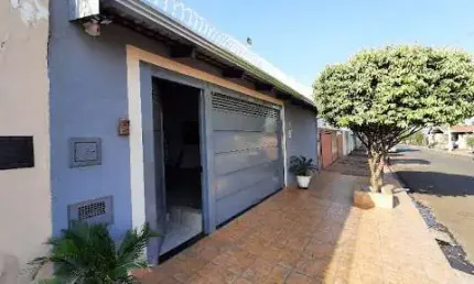 Casa com 2 dormitórios e com edícula  à venda, 154 m² por R$ 350.000 - Zequinha Amêndola - Barretos/SP