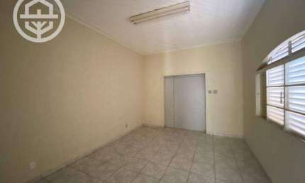 Casa com 3 dormitórios para alugar, 194 m² por R$ 3.300,00/mês - Centro - Barretos/SP