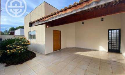 Casa com 3 dormitórios à venda, 152 m² por R$ 550.000,00 - América - Barretos/SP