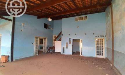 Casa com 4 dormitórios à venda, 231 m² por R$ 450.000,00 - Centro - Barretos/SP