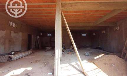 Salão em fase de construção, 200m² terreno R$ 280.000 - Luis Spina - Barretos/SP