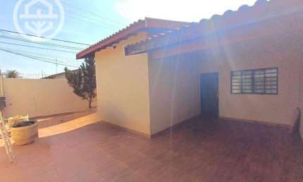 Casa com 2 dormitórios à venda, 134 m² por R$ 390.000,00 - Derby Clube - Barretos/SP