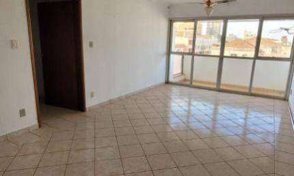 Apartamento com excelente localização no centro da cidade.