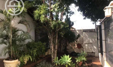 Casa com 3 dormitórios, 198 m² - venda por R$ 1.000.000,00 ou aluguel por R$ 10.000,00/mês - Centro - Barretos/SP