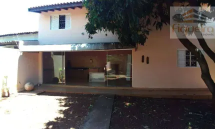 Excelente oportunidade de casa no bairro ibirapuera