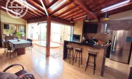 Sobrado com 3 dormitórios à venda, 195 m² por R$ 550.000 - Zequinha Amêndola - Barretos/SP