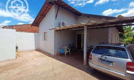 Casa com 4 dormitórios à venda, 164 m² por R$ 400.000,00 - Derby Clube - Barretos/SP