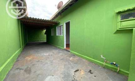 Casa com 2 quartos para alugar no Baroni, Barretos 