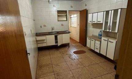 Apartamento com 3 dormitórios para alugar, 92 m² por R$ 1.900,00/mês - Fortaleza - Barretos/SP