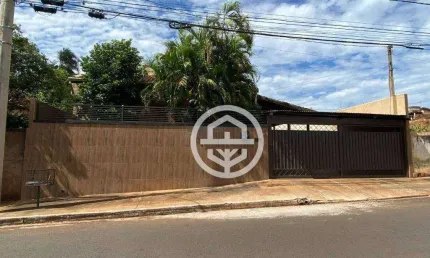 Casa com 3 dormitórios à venda, 251 m² por R$ 750.000,00 - Fortaleza - Barretos/SP