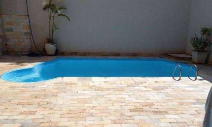 Casa com 4 dormitórios à venda, 185 m² por R$ 825.000,00 - Cristiano de Carvalho - Barretos/SP