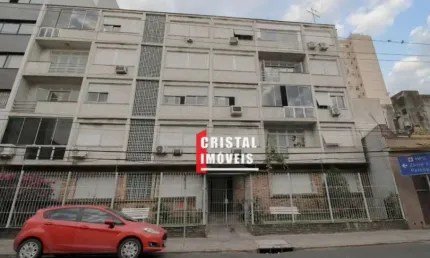 Apartamento térreo 3 dormitórios com pátio a venda no Bairro Bom Fim (Edifício Quarai) - AV22699