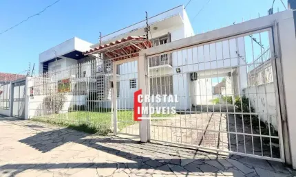 Apartamento térreo com 2 dormitórios e vaga rotativa para locação no Bairro Cavalhada em Porto Alegre - CL175101