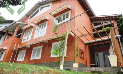 Sobrado à venda, 205 m² por R$ 1.150.000,00 - Parque das Artes - Embu das Artes/SP