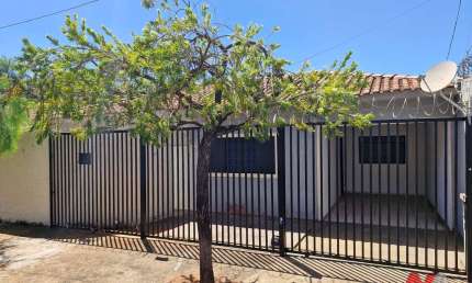 Casa térrea 02 dormitórios à venda no bairro Romano Calil - São  José do Rio Preto/SP