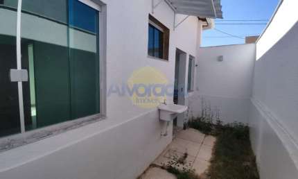 Casa para Venda em Santa Luzia, Novo Centro, 2 dormitórios, 1 banheiro, 1 vaga