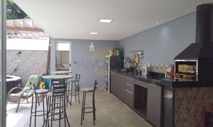 Apartamento para Venda em Belo Horizonte, Itapoã, 2 dormitórios, 2 banheiros, 2 vagas
